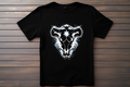 T-shirt Logo Black Clover - Guilde du Taureau Noir Kitsune Print Studio